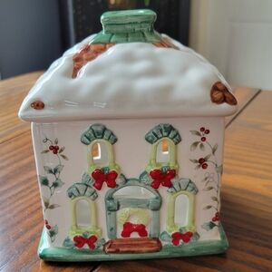 VINTAGE 1999 PFALTZGRAFF Winterberry Sculpted Pierced Holiday Lite and Tea Light